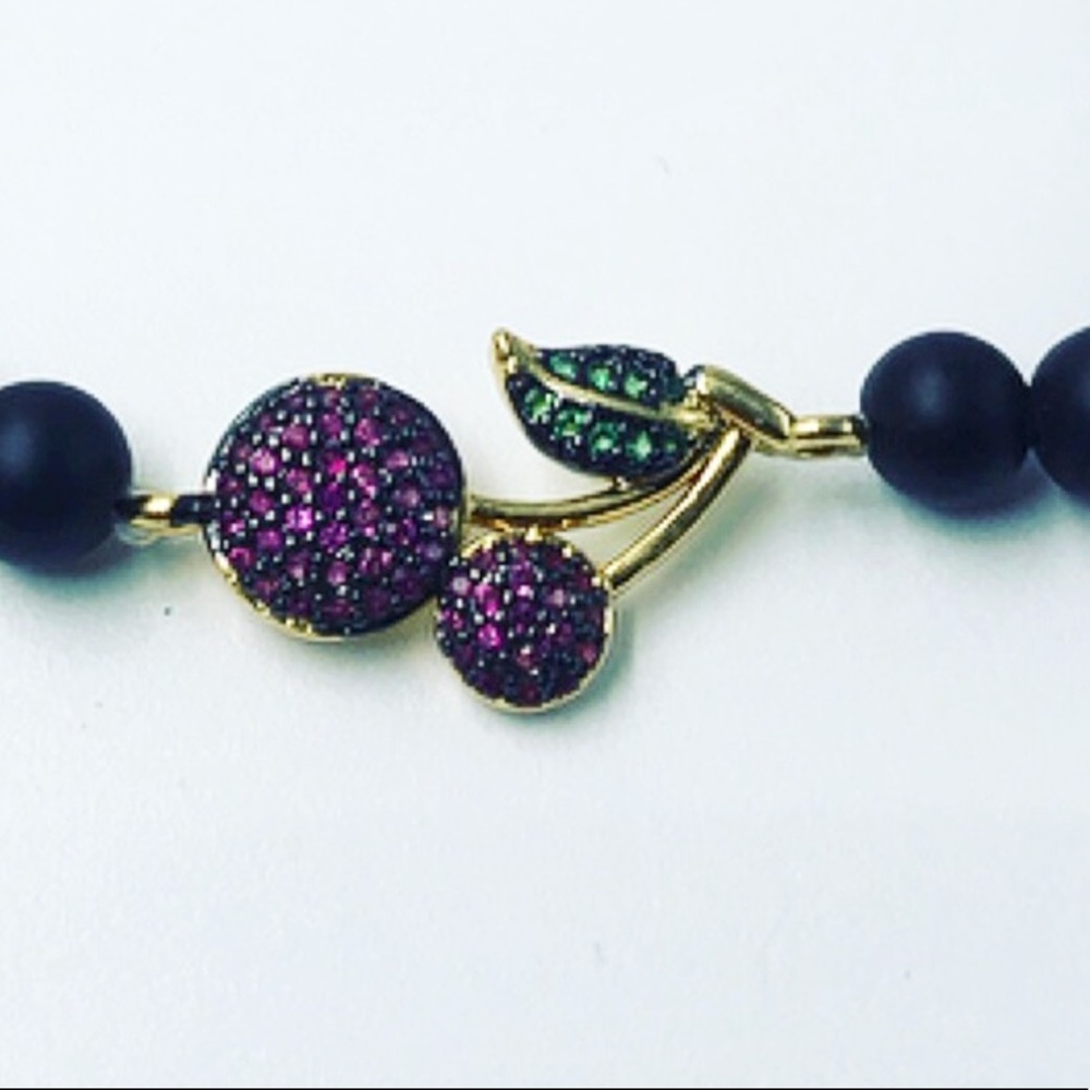 Genuine Onyx yellow gold plated cz cherry bracelet - Picture 5 of 8